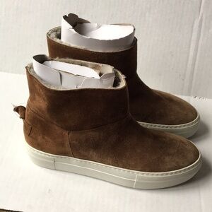 NWT Boemos Italian Fur Lined Suede Ankle Boots